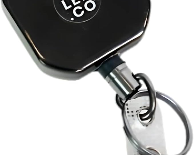 Heavy duty retractable reel keychain with steel cord